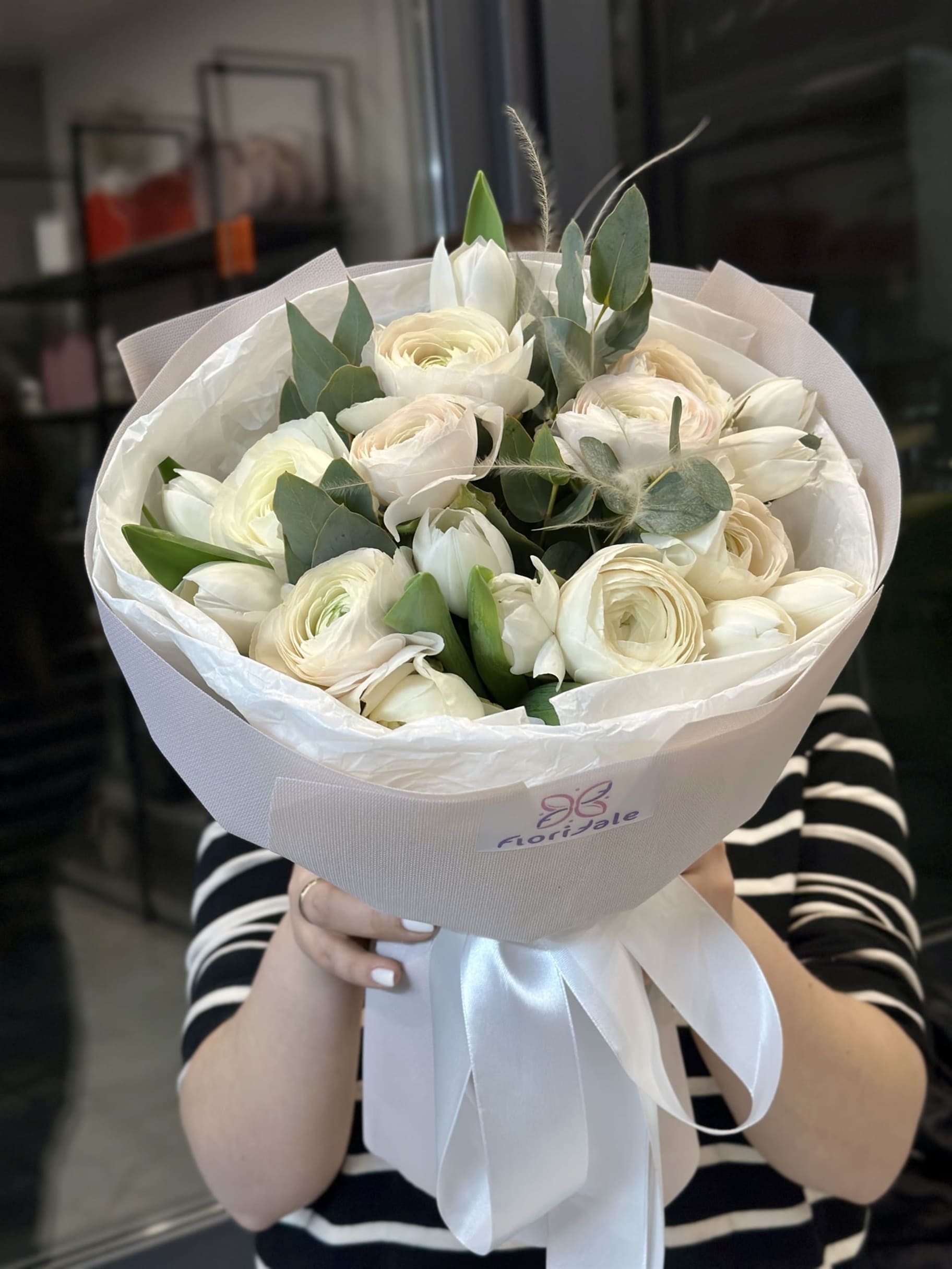 Классический букет Нелли: начни утро с прекрасного букета klassicheskiy-buket-nelli:-nachni-utro-s-prekrasnogo-buketa