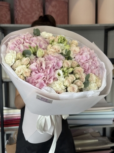 klassicheskiy-buket-aly:-buket,-kotoryy-sogrevaet-dushu